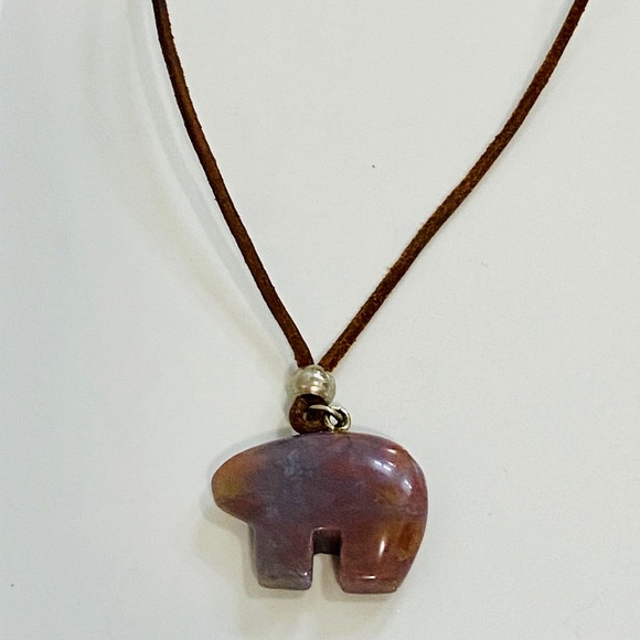 Brown leather animal stone necklace - Picture 3 of 8